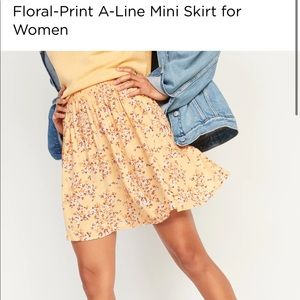 Old Navy Floral A Line Skirt NWT